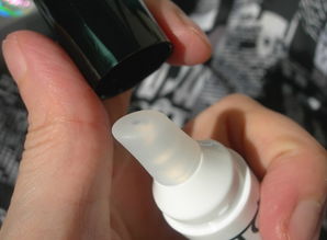 唇周邊長(zhǎng)痘怎么辦？危險(xiǎn)信號(hào)需警惕