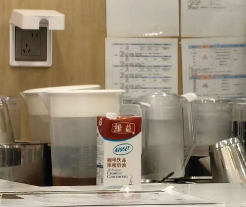 三個(gè)零 新茶飲的集體謊言與液體壁紙